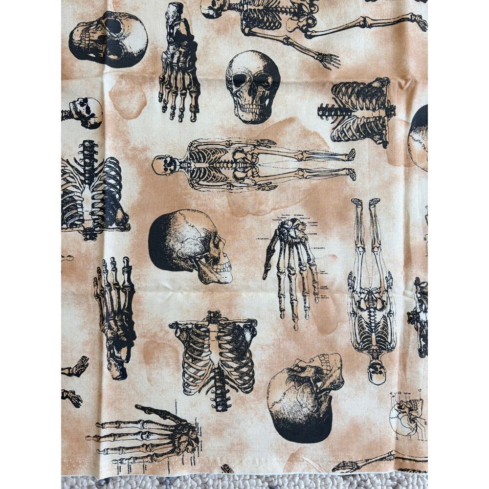 Timeless Treasures Clever Skeleton Fabric 5/8 Yd Remnant Gothic Anatomy Cotton - Picture 4 of 5